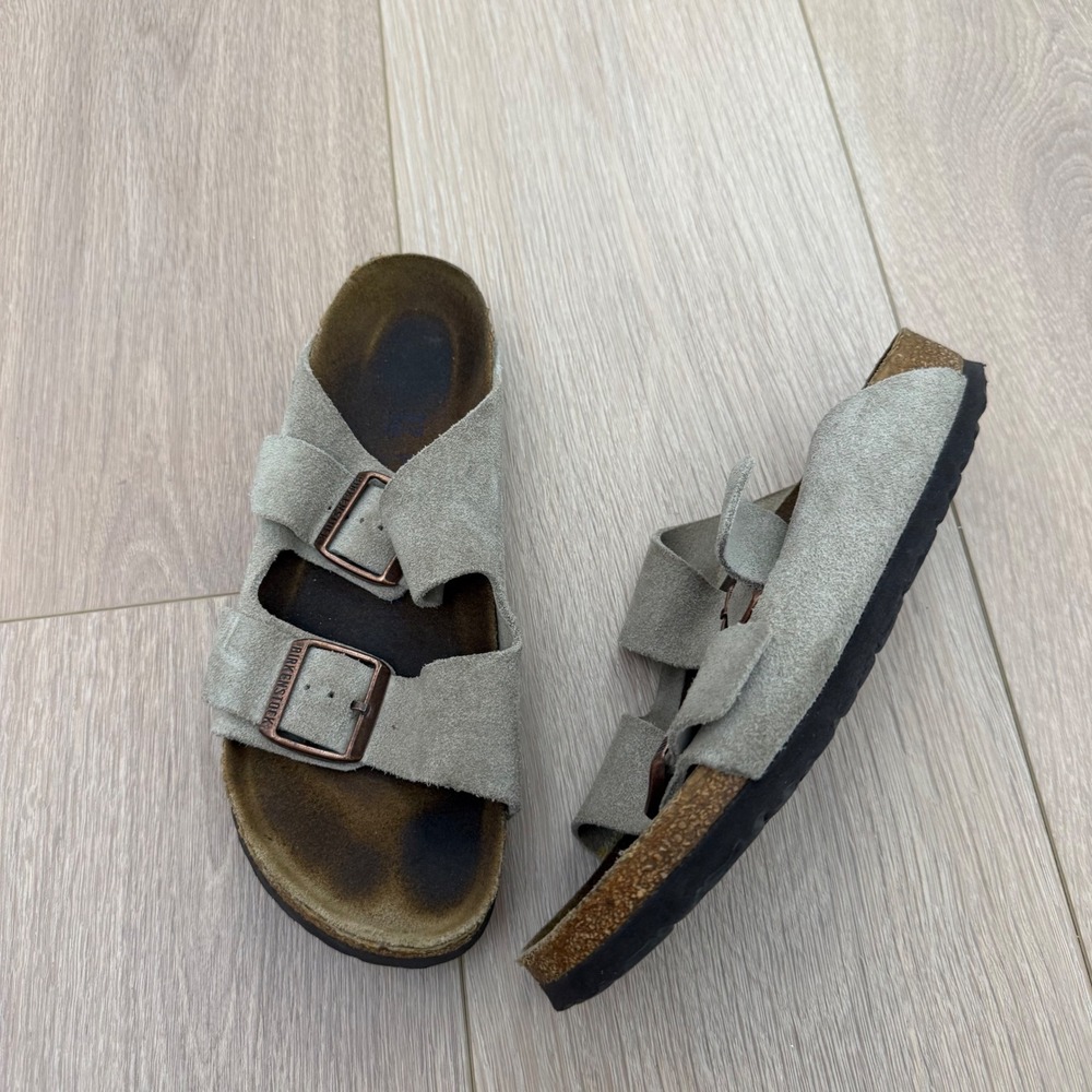 Birkenstock Arizona Grey Suede Soft Footbed Two Strap Slide Sandals Copper Buckl